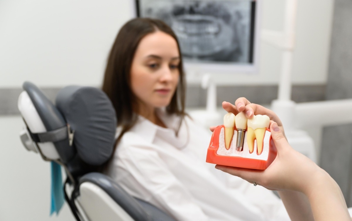 natural-looking dental implants